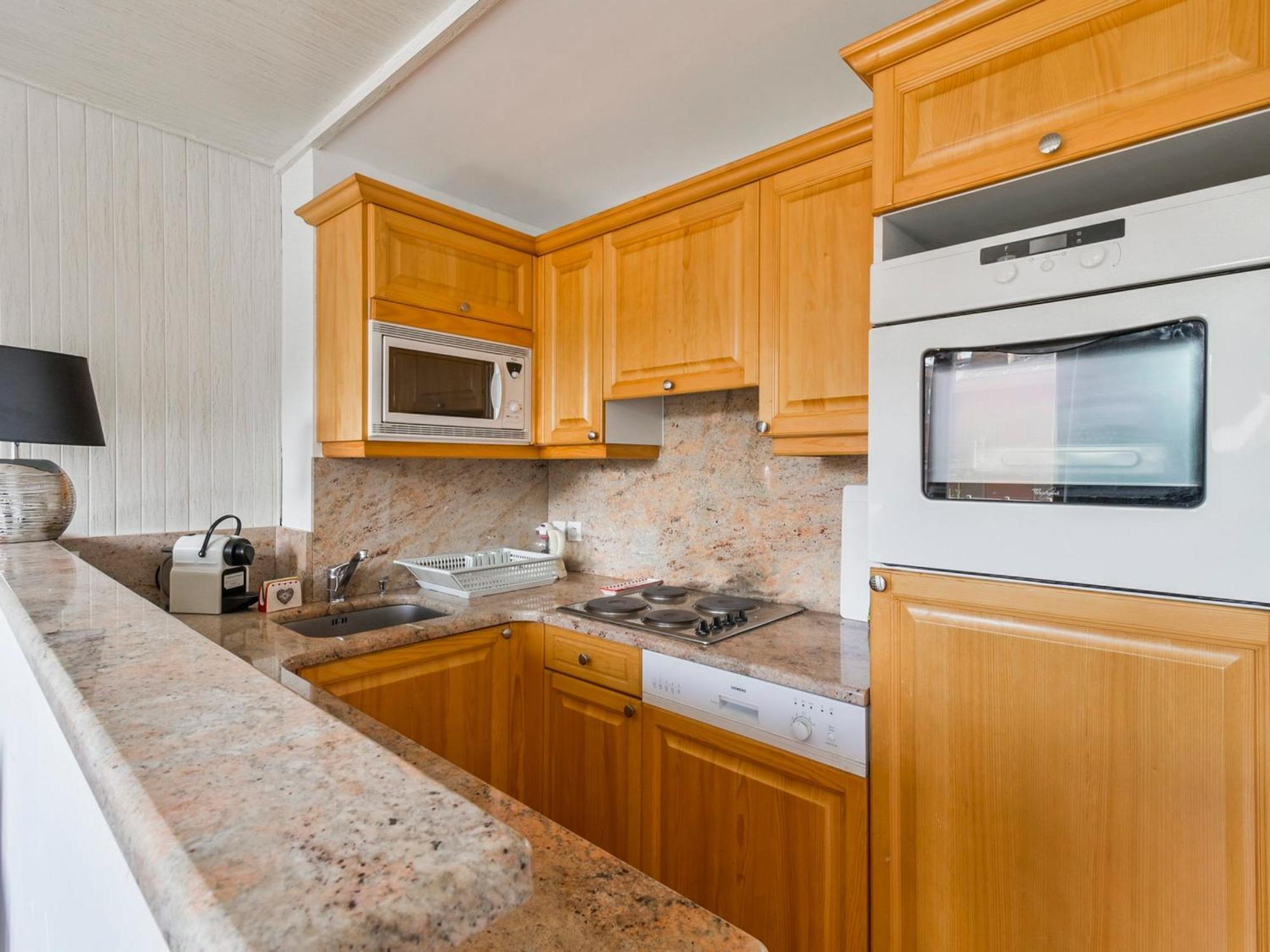 2 Pieces Au Centre De Courchevel, Skis Aux Pieds, Animaux Admis - Fr-1-514-65 Apartment Courchevel
