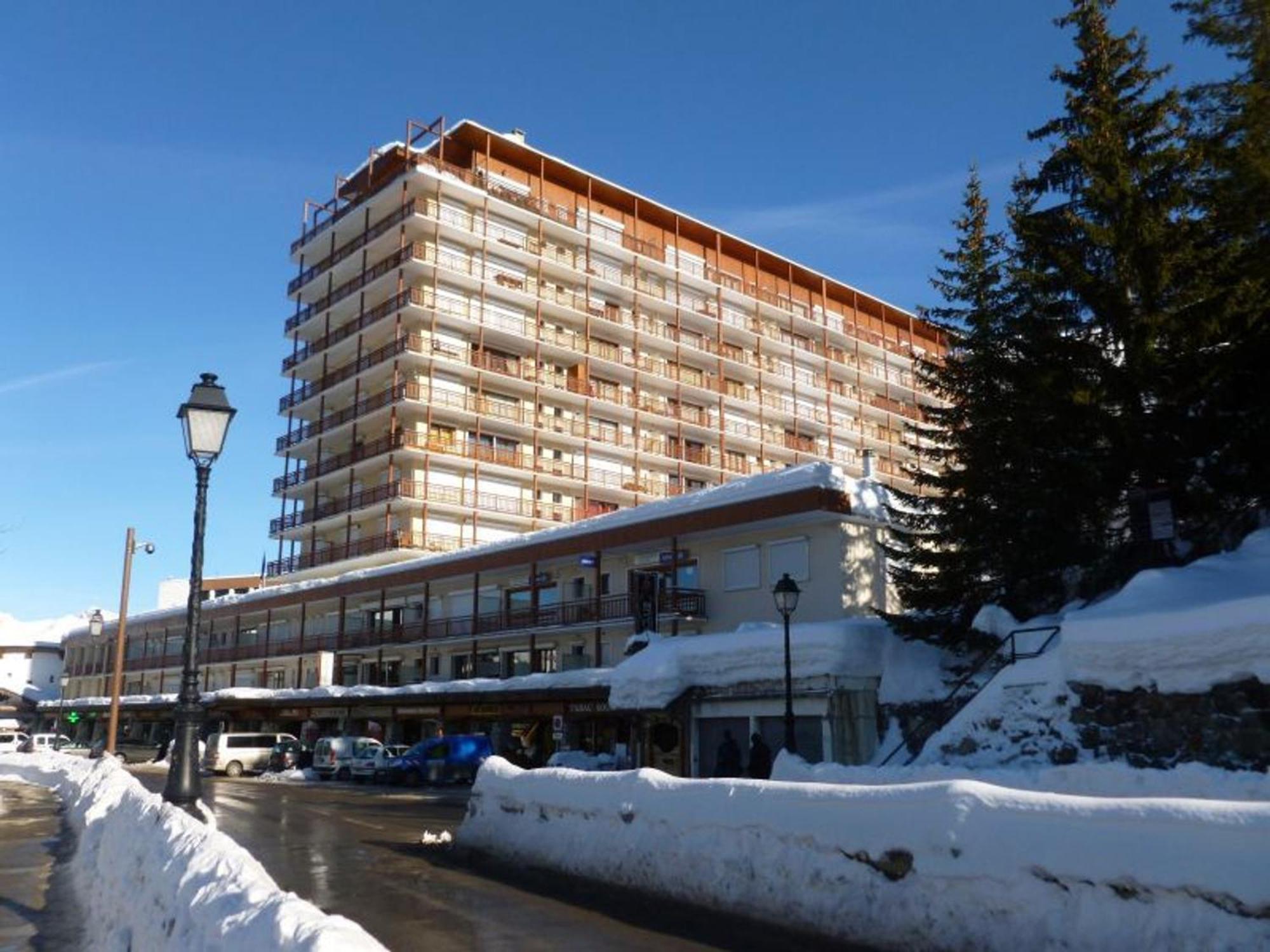 Apartment 2 Pieces Au Centre De Courchevel, Skis Aux Pieds, Animaux Admis - Fr-1-514-65 Courchevel